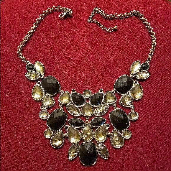 VINTAGE GIVENCHY ONYX AND CRYSTAL BIB NECKLAE - Picture 1 of 4